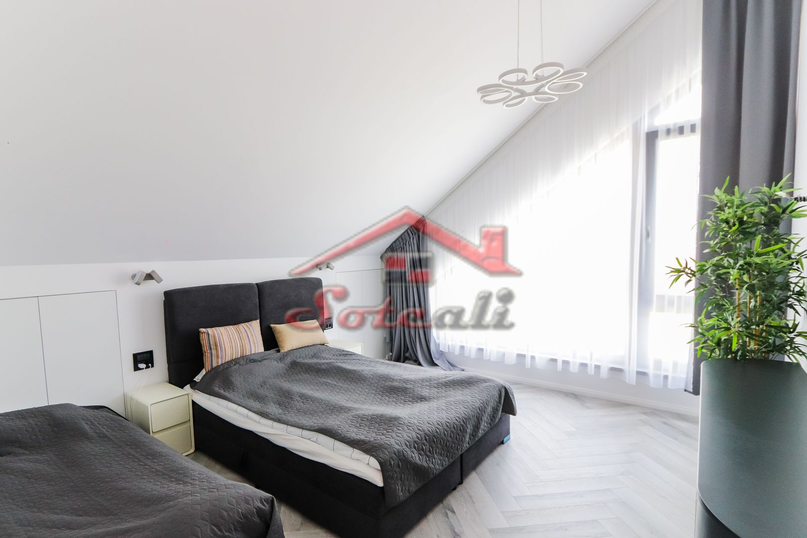 VILĂ MODERNĂ DE LUX CU PISCINĂ, FOTOVOLTAICE ȘI FOIȘOR – BREAZA - Poză 43