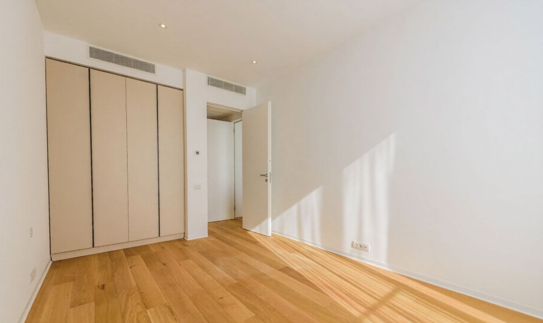 Apartament superb One Mamaia Nord 3 camere I Sea view - Poză 18