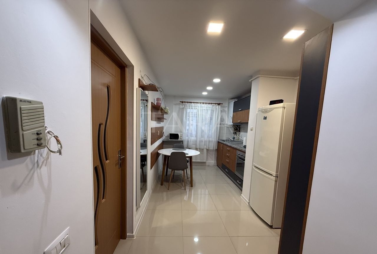 Apartament cu trei camere în cartierul Mănăștur, Cluj-Napoca. - Poză 2