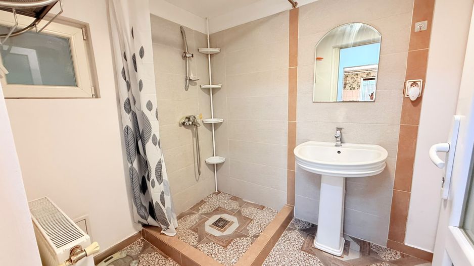 Casă de vânzare | 5 camere| Teren 428 mp | Voluntari, lângă Școala 1 - Poză 14