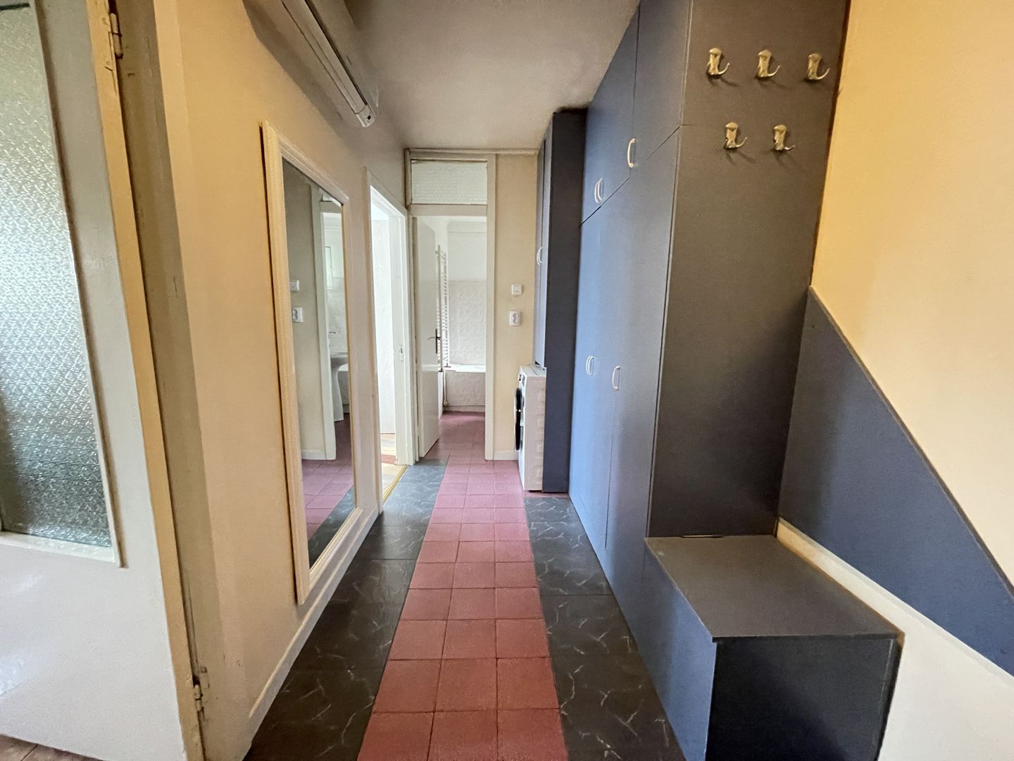 Apartament cu doua camere in zona Aradului - Poză 8