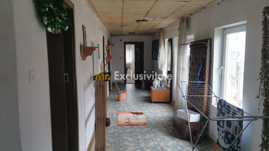 Casa de vanzare - comuna Pielesti - Poză 4