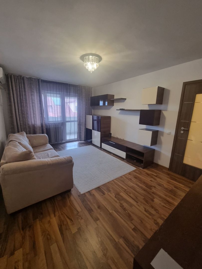 Apartament 2 camere, in Vila. Curte. Centrala. Parcare. Aparatorii Patriei. - Poză 2