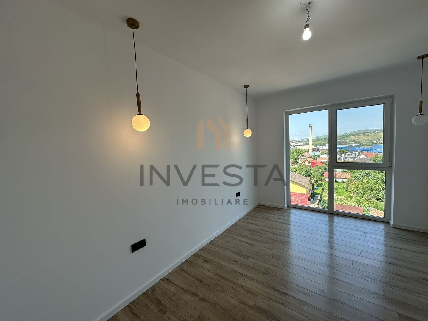 Apartament 2 camere finisat bloc nou , zona Campina! - Poză 2