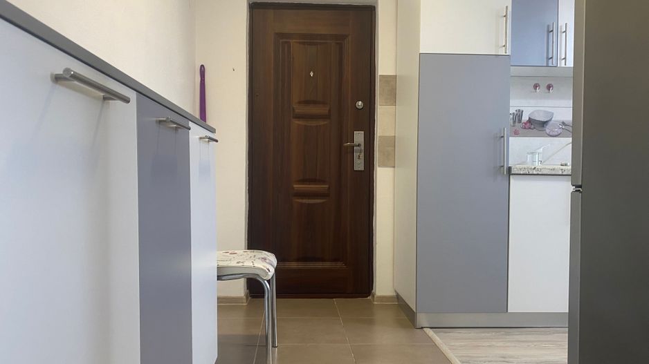 Mobilat si utilat! Vanzare apartament cu 2 camere-Targoviste-Micro 11 - Poză 9