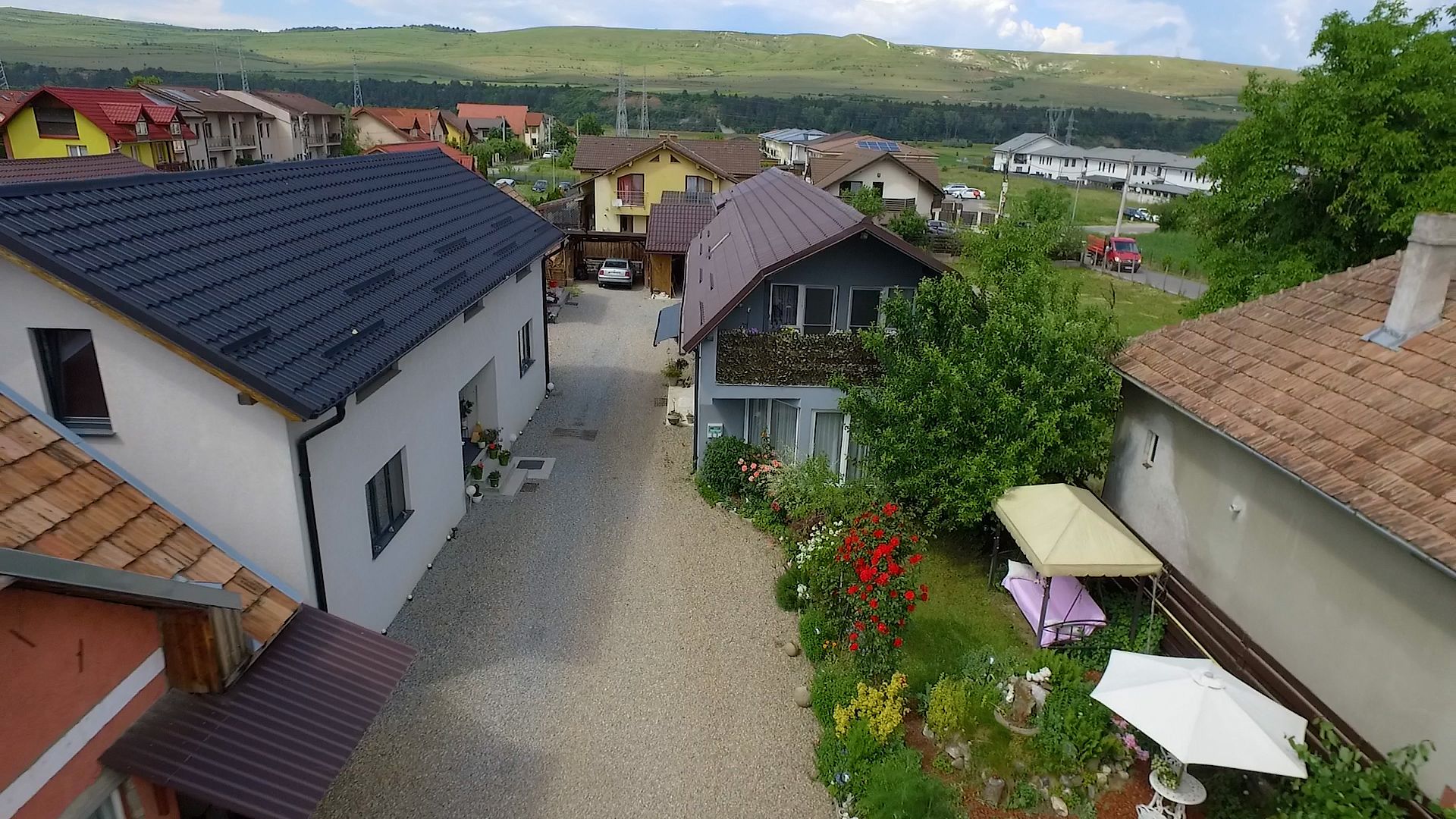 Casa individuala | 4 camere | 470 mp teren  | Avram Iancu, Floresti - Poză 2