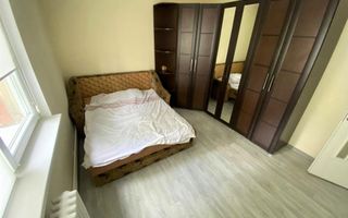 Apartament cu 3 camere decomandat,etaj 3,  zona Alexandru cel Bun - Poză 2