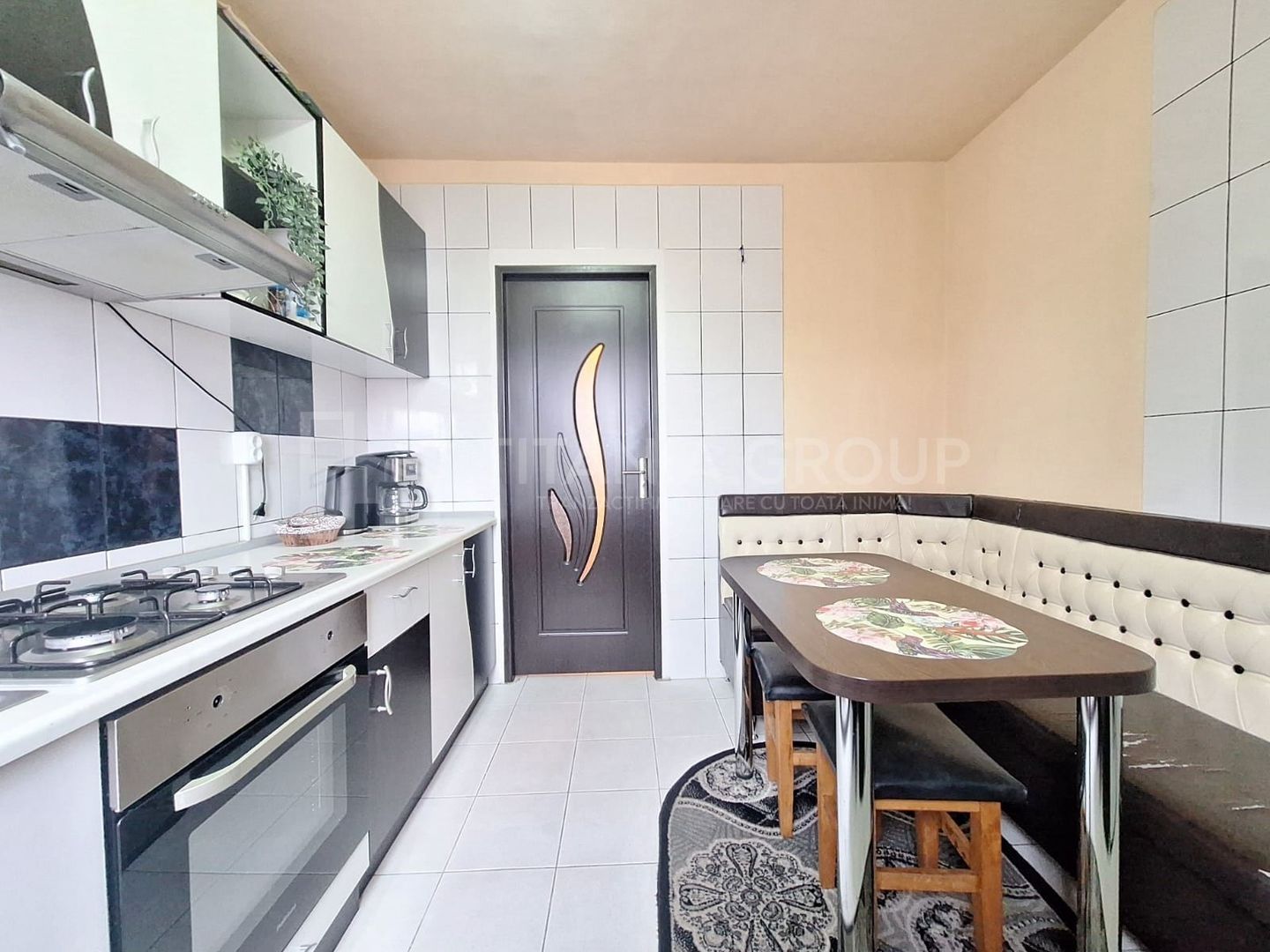 Apartament mobilat si utilat cu parcare pe Calea Bucuresti - Poză 8