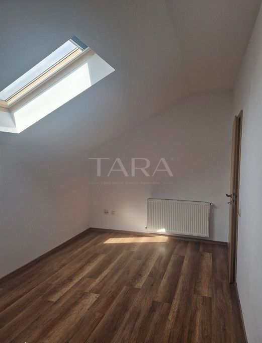 Apartament spațios cu 4 camere, în zona centrală Eroilor, Floresti. - Poză 6