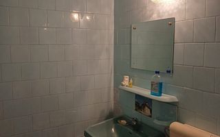 Apartament cu 3 camere, 2 băi, balcon și centrală proprie, zona Clăbuc - Poză 5