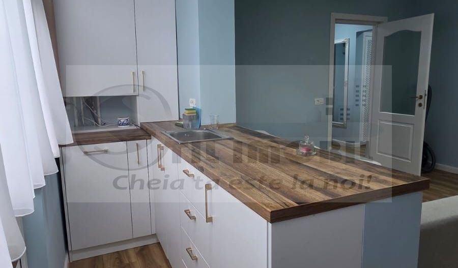 Apartament 3 camere decomandat  Podu Ros Cotnari 150.000 euro - Poză 4