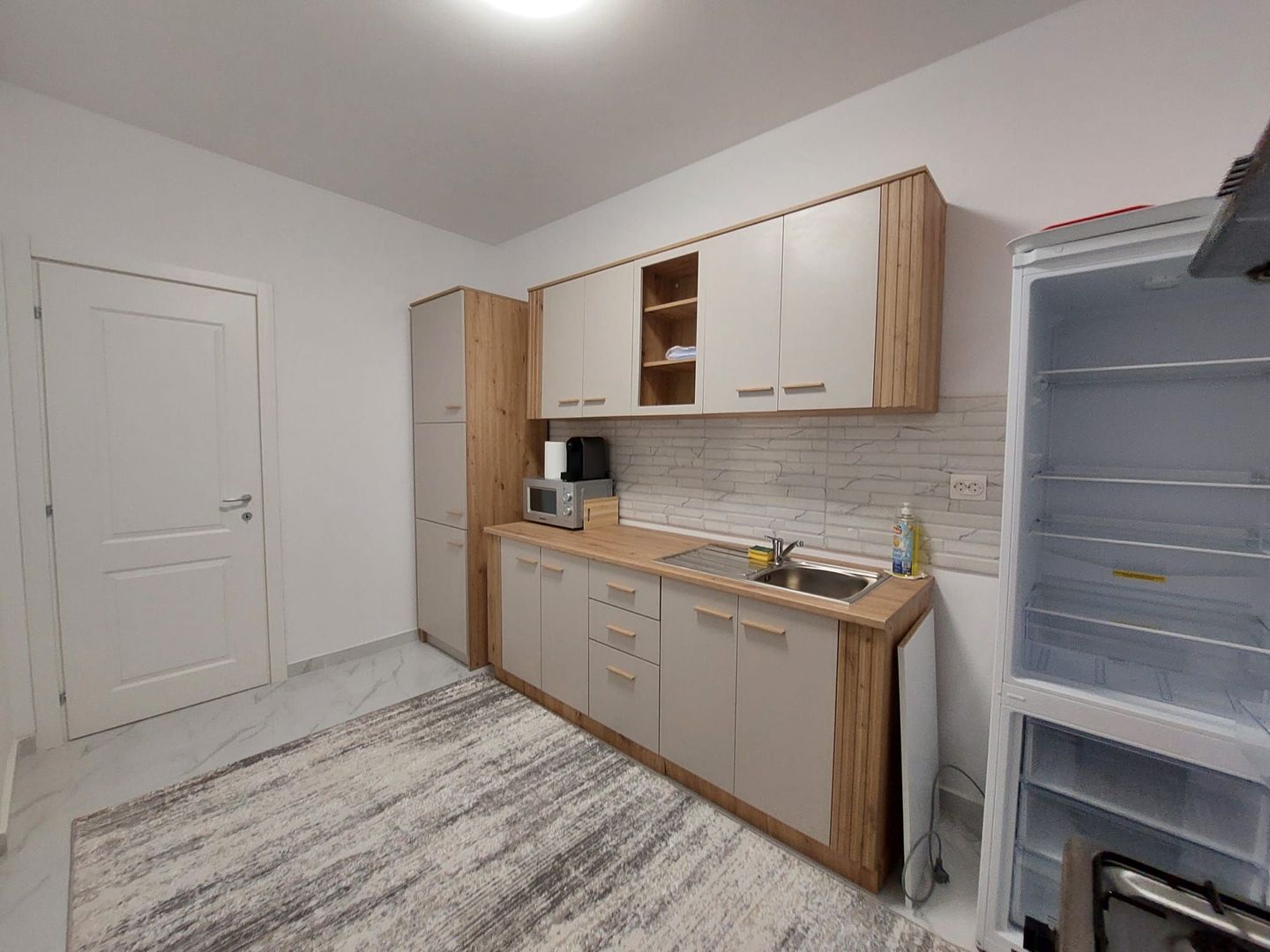 Prima inchiriere 2 Camere, decomandat, etaj 4, 6 minute METROU Preciziei - Poză 5