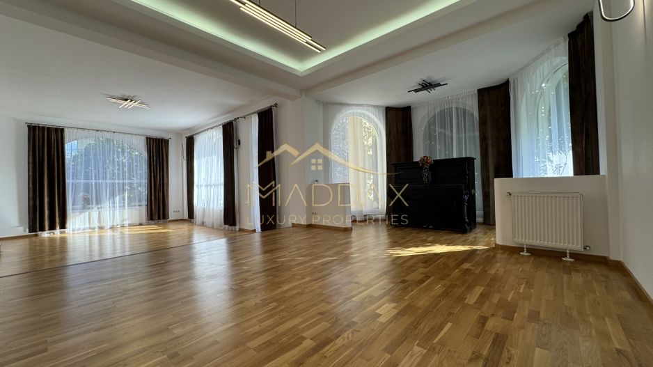 Vila Individuala 7 camere*Piscina*Teren 1000 mp / 8 parcari// Erou Iancu Nicolae - Poză 82