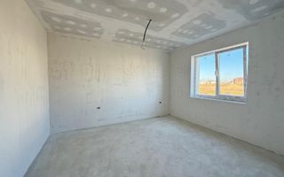 Casa individuala pe parter Mosnita Noua - Poză 5