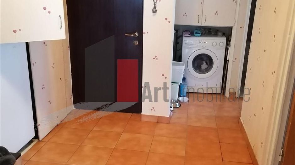 APARTAMENT DE 3 CAMERE TEI - Poză 4