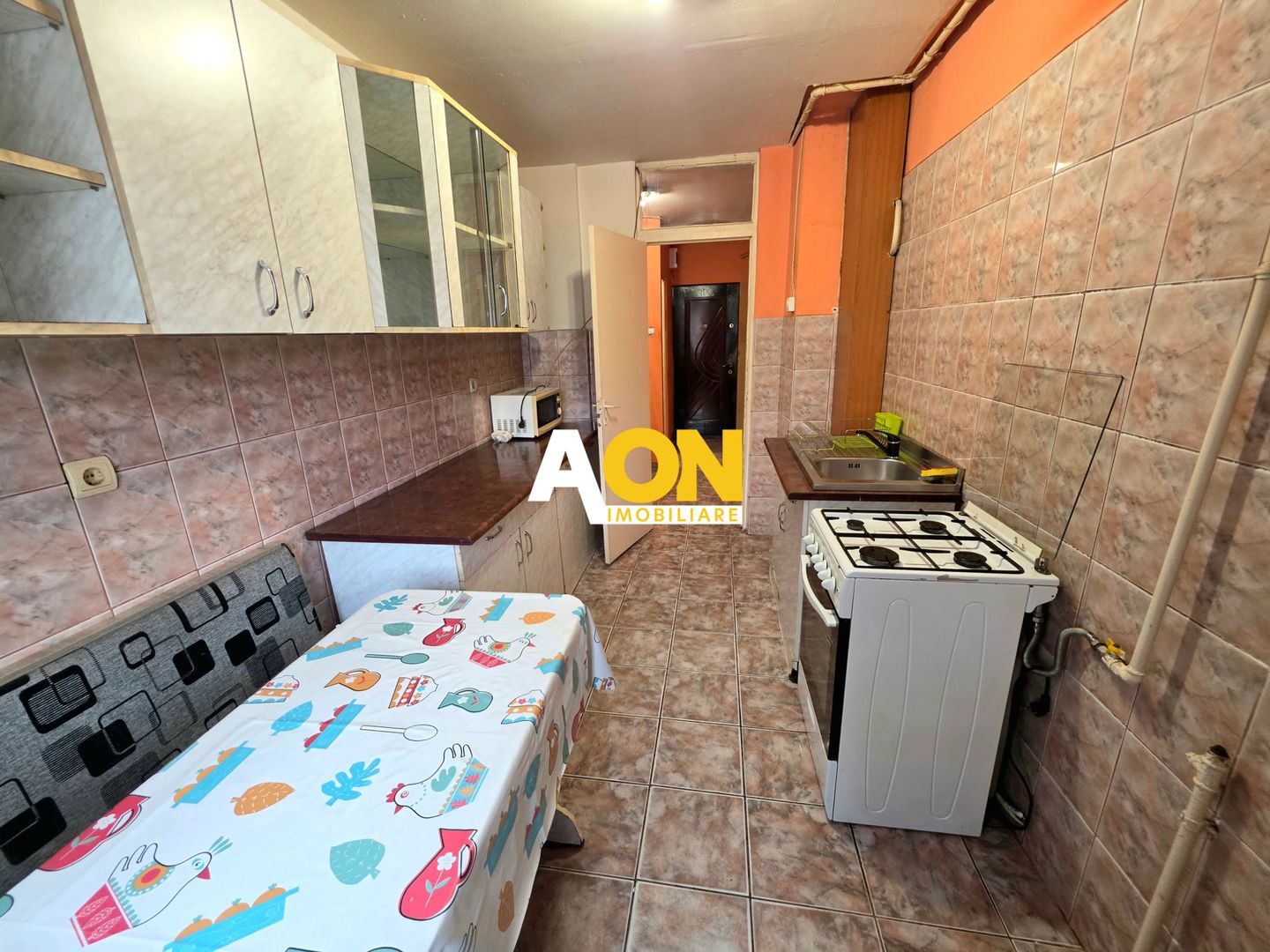 Apartament 3 Camere, 2 Bai, Etaj 2, Zona Ampoi 3 - Poză 2