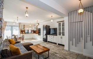 Casa de tip duplex finisata mobilata in Floresti zona Florilor