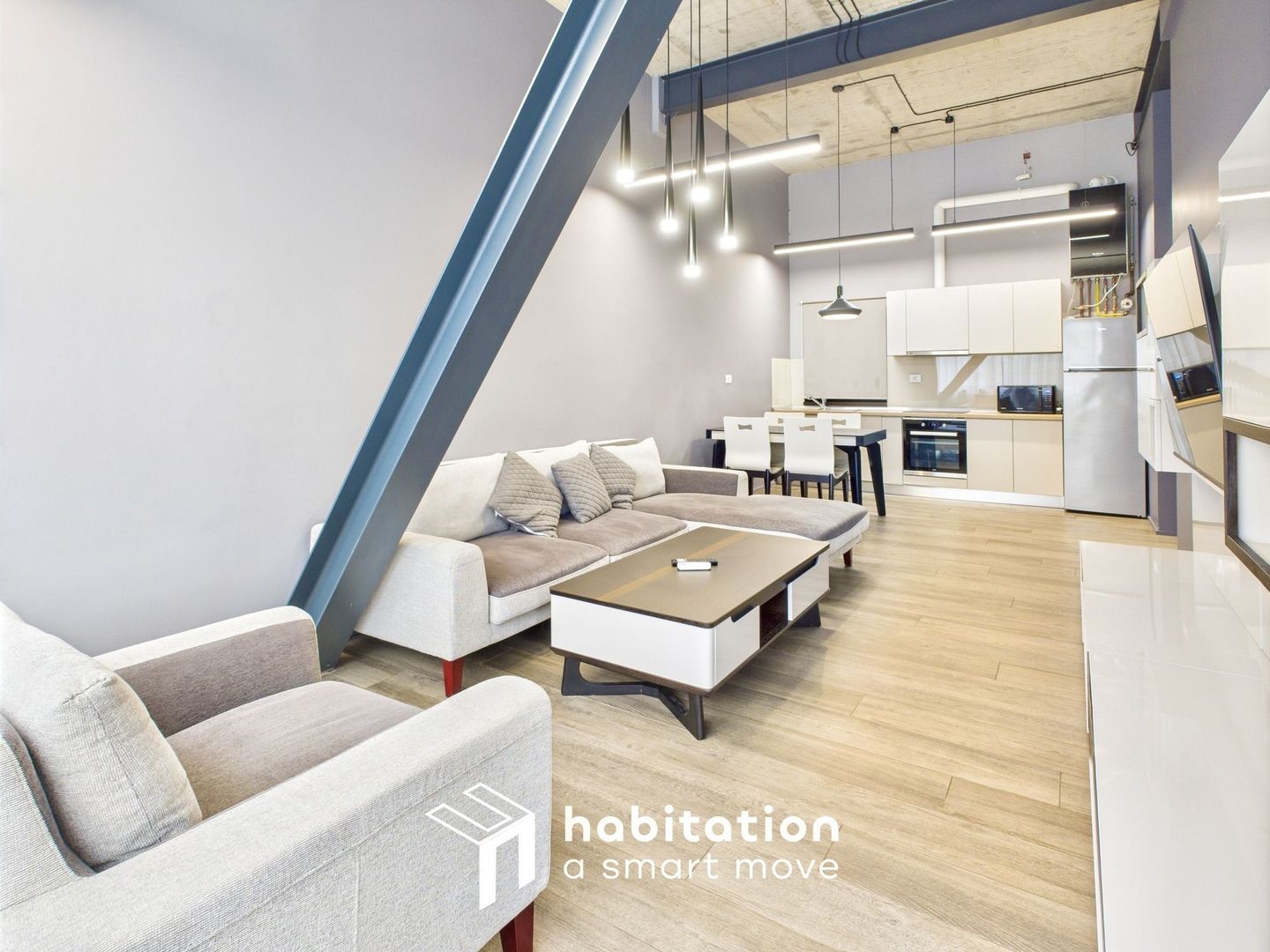 Locuință cu personalitate: 2 camere, aproape de centru, sală de sport - Poză 1