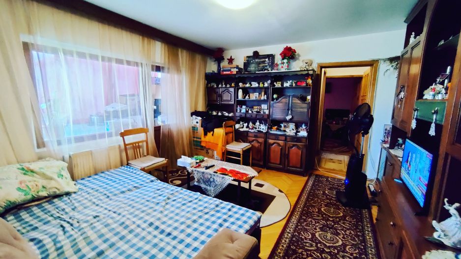 APARTAMENT SEMIDECOMANDAT  2 CAMERE CALEA ARADULUI - Poză 1