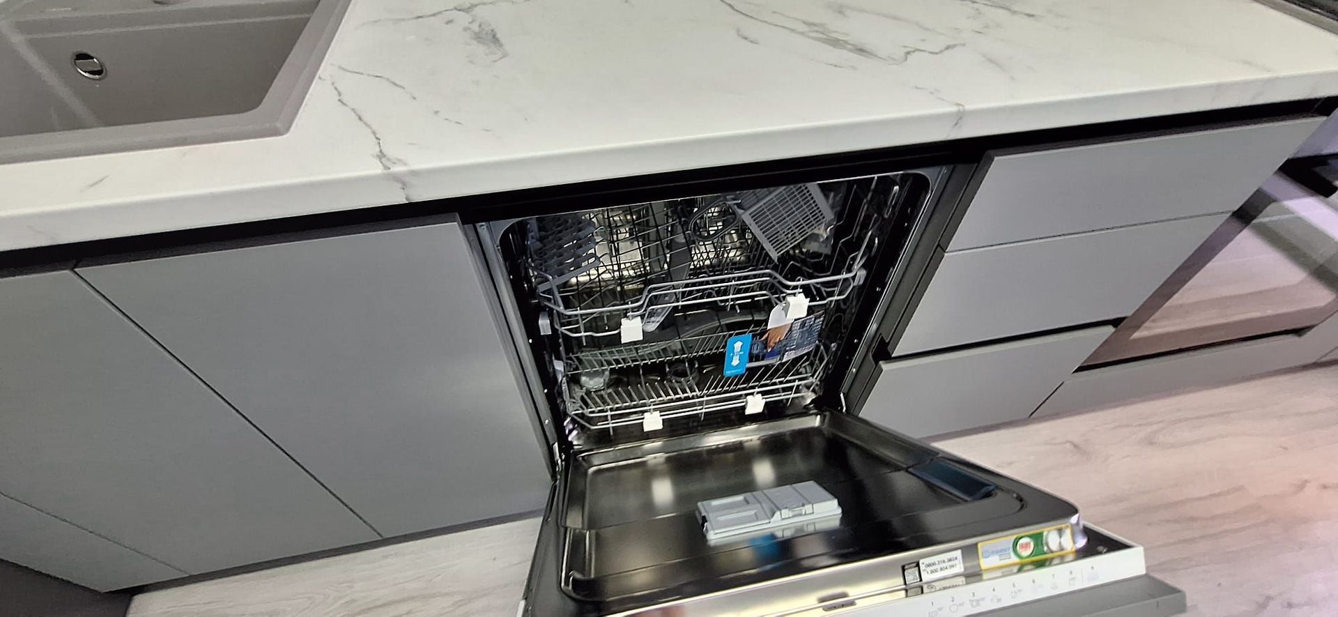 Apartament 2 camere decomandat Metrou Aparatori - Drumul Binelui - Poză 35