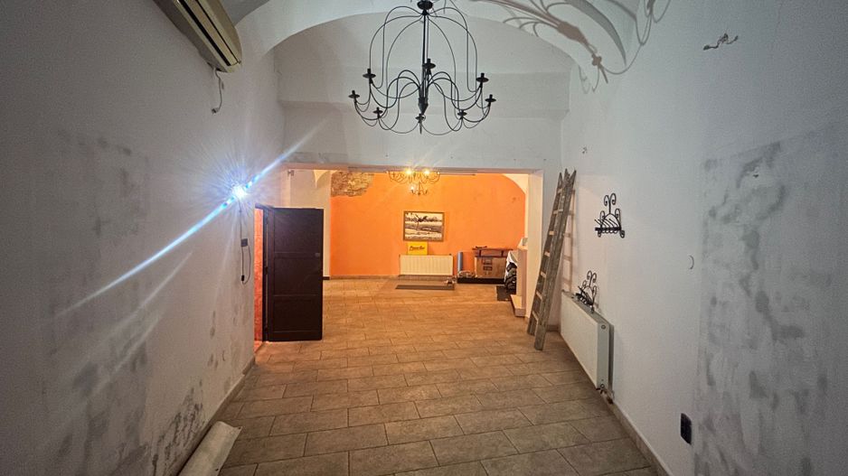 Spatiu comercial de vanzare zona Bou Rosu - Poză 6