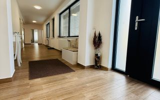 Giroc Central | Casă renovată 2025 | Teren până la 2000 mp | Locație excelentă - Poză 9