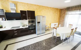 Vila moderna S+P+M, piscina acoperita, sauna, sala fitness-zona Ford/Cassia Park - Poză 23