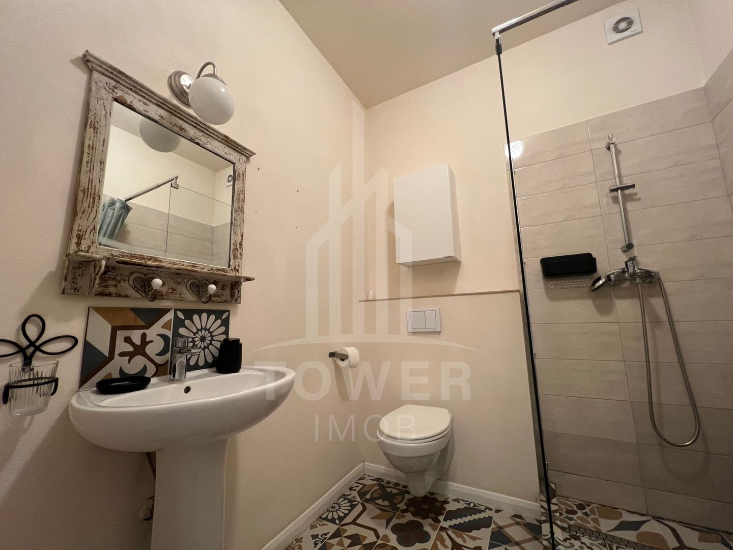 Apartament 3 camere la casă, curte proprie, Parcul Sub Arini - Poză 8