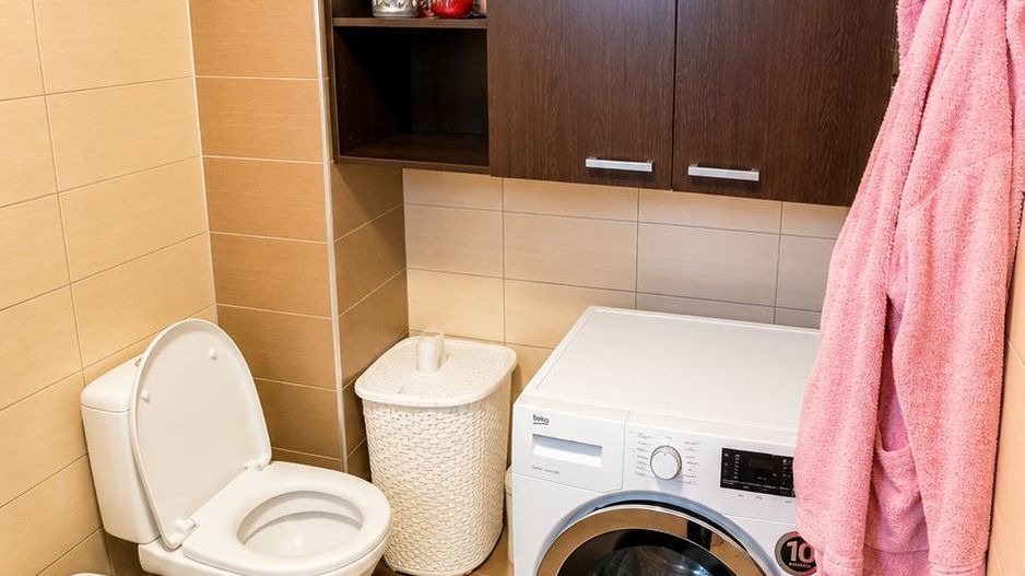 Apartament Modern De Vanzare | 2 Dormitoare | Parcare | Balcon x 2 | Etaj 2/3 - Poză 11