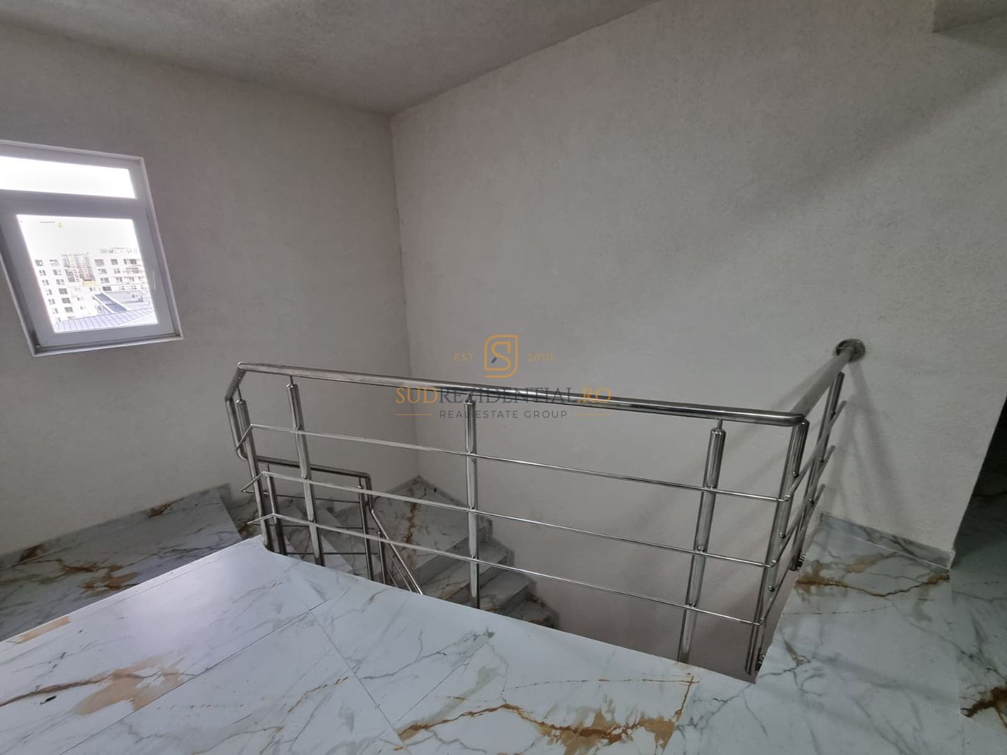 Garsoniera moderna, zona Mall Grand Arena, Sector 4, Comision 0% - Poză 8