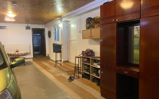 Casă de vânzare în Pucioasa! - Poză 22