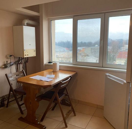 închiriere apartament, 2camere, ultracentral - Poză 3
