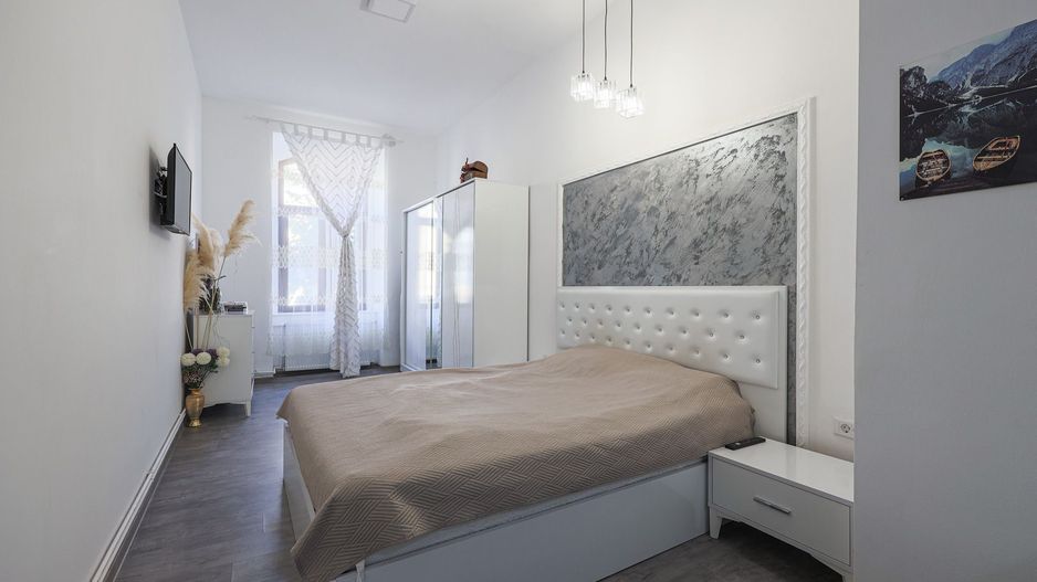 Apartament ultracentral cu 1 dormitor - Poză 6