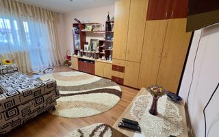 Apartament 3 camere, 70 mp total, loc de parcare, Str. Vânătorilor - Poză 2
