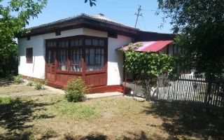 Casă tradițională de vânzare în Comuna Costești, județul Iași - Poză 2