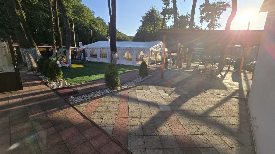 Restaurant 90 persoane+terasă 120 persoane,posibili asociere - Poză 19