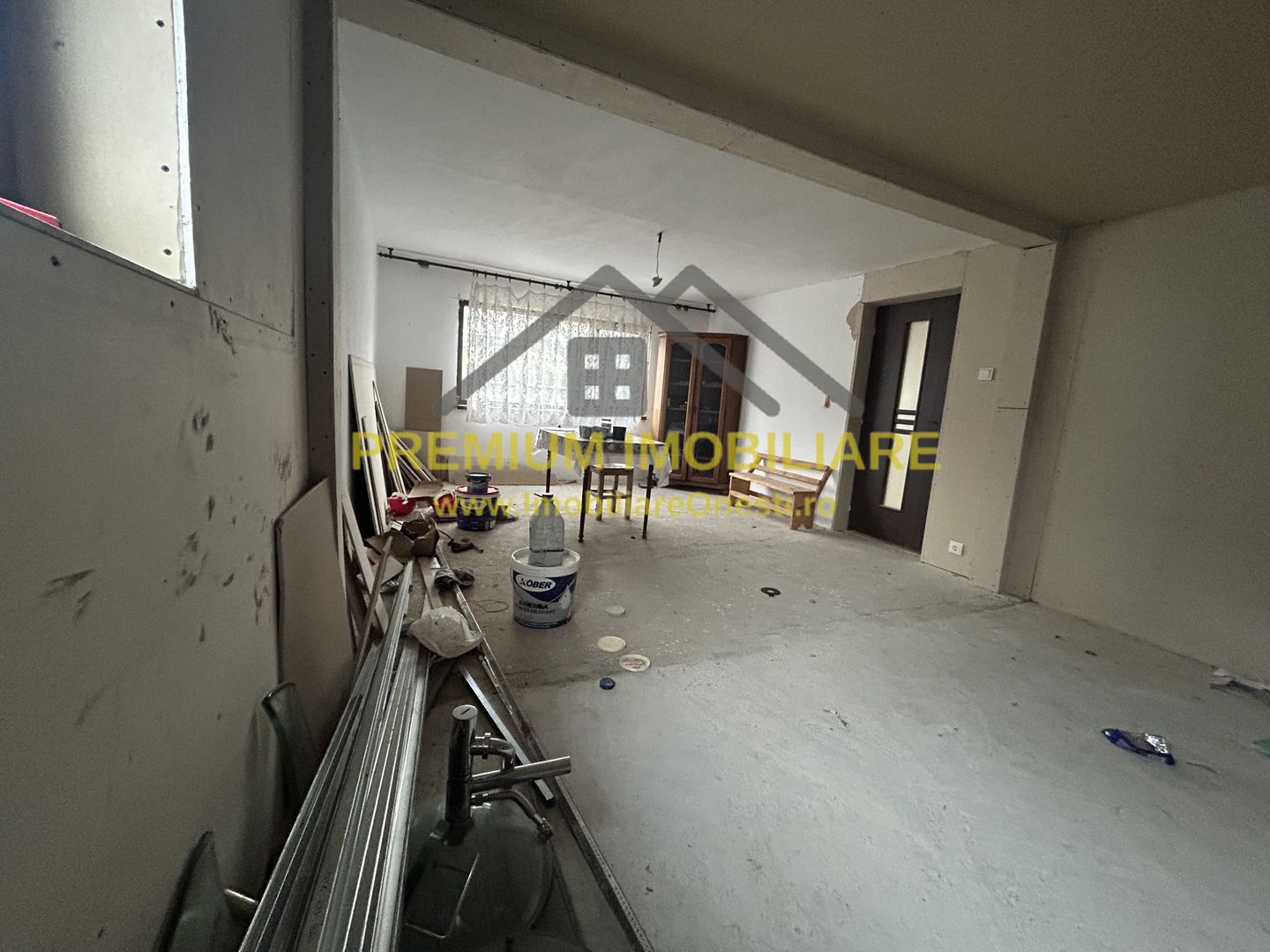 Casa de vanzare in Slanic Moldova . - Poză 5