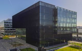 Spațiu Comercial la Parter – Clădire de Birouri Clasă A - Poză 1