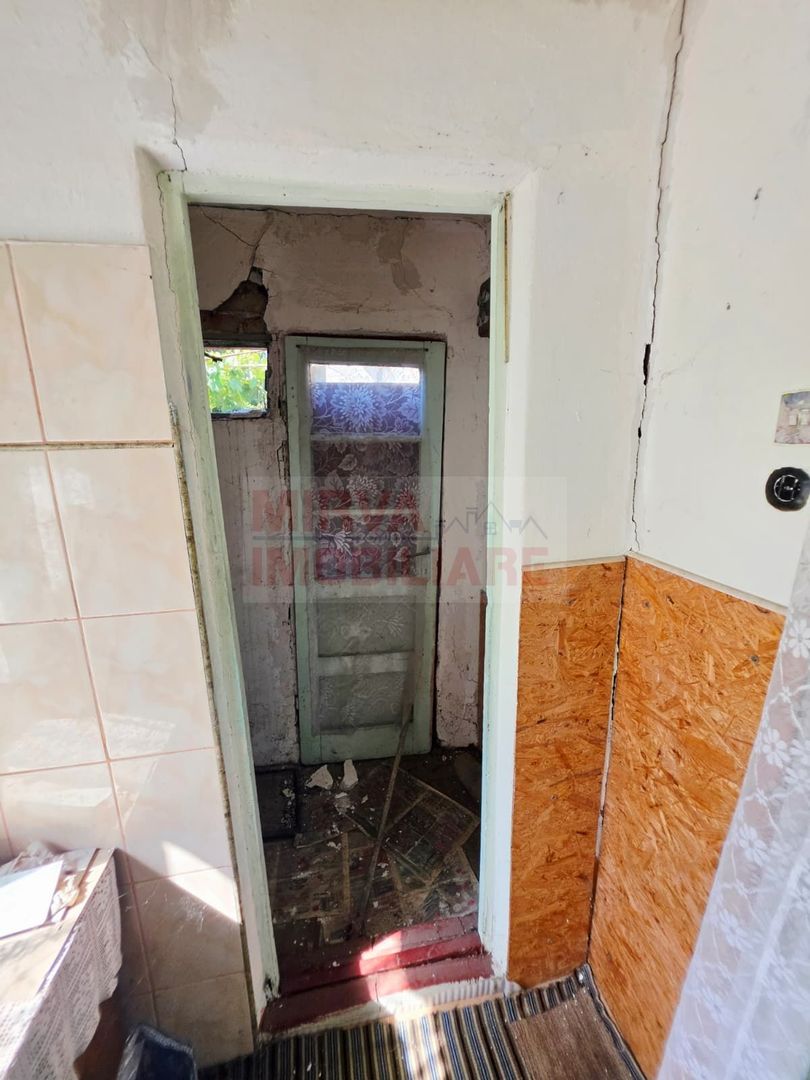 Casă 4 camere, teren 315 mp, garaj – Cantacuzino, Ploiești - Poză 28