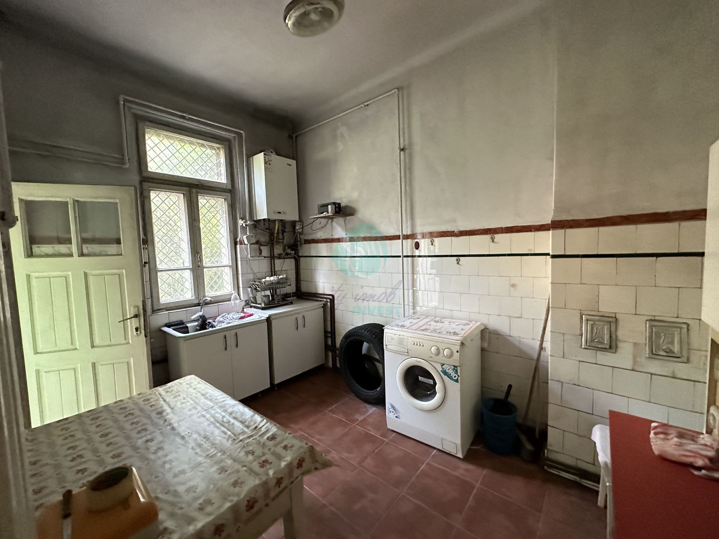 Curte generoasa si casa spatioasa in ZONA VATRA LUMINOASA - Poză 14