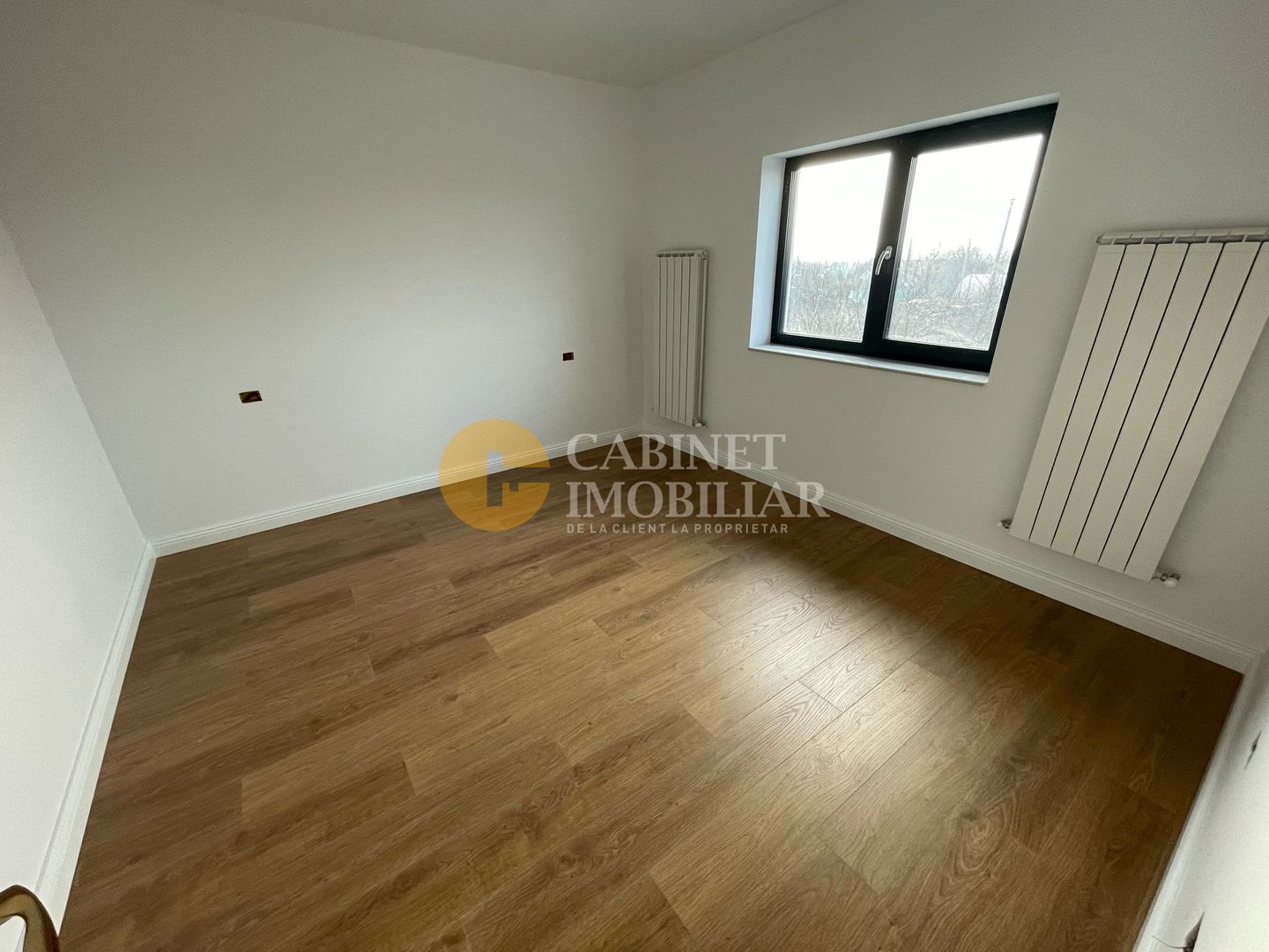 Vila Individuala LA ASFALT centru Aroneanu - 640mp teren - PREMIUM - Poză 7