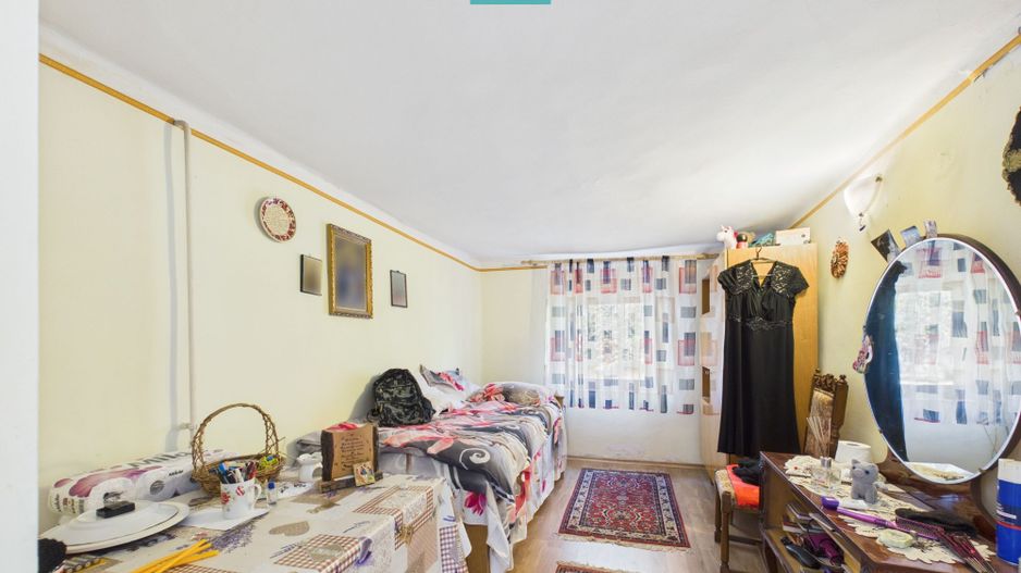 Casă cu 3 dormitoare în Bătania - Poză 11