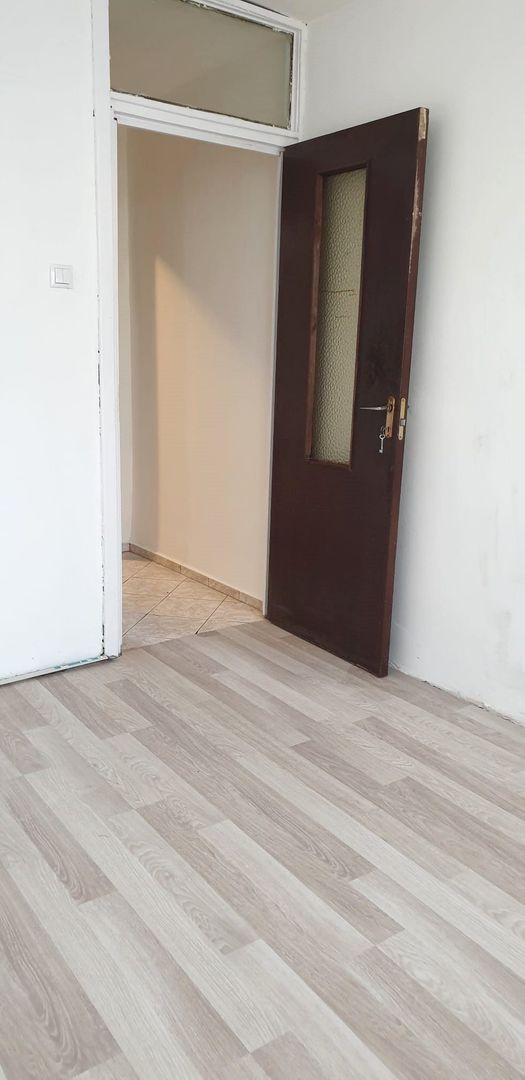 Apartament 4 camere de inchiriat Tractorul (Goga) - Poză 10