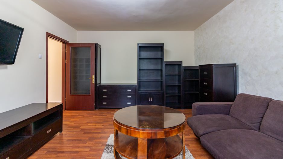 Apartament 3 camere mobilat ,strada Novaci în zona 13 Septembrie - Poză 3
