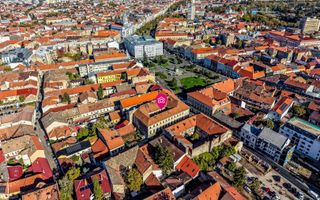 Imobil istoric de mari dimensiuni, în Piața Avram Iancu - Poză 8