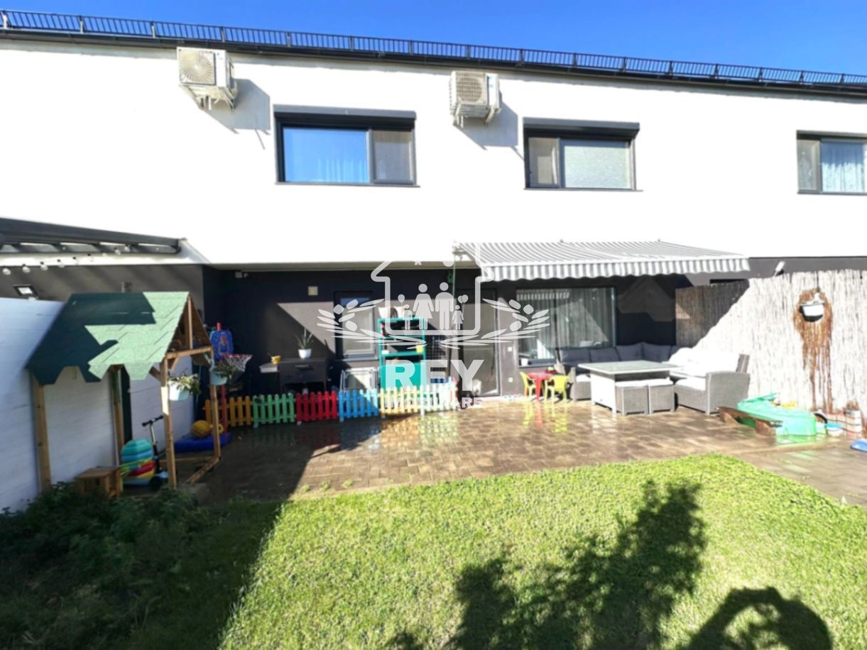 Triplex de vânzare în Șelimbăr 5 camere zona Triajului 3dorm-3băi-3P - Poză 26