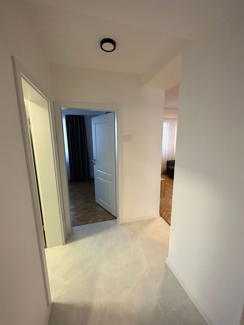 Apartament cu 3 camere de închiriat în zona Ultracentral - Poză 18