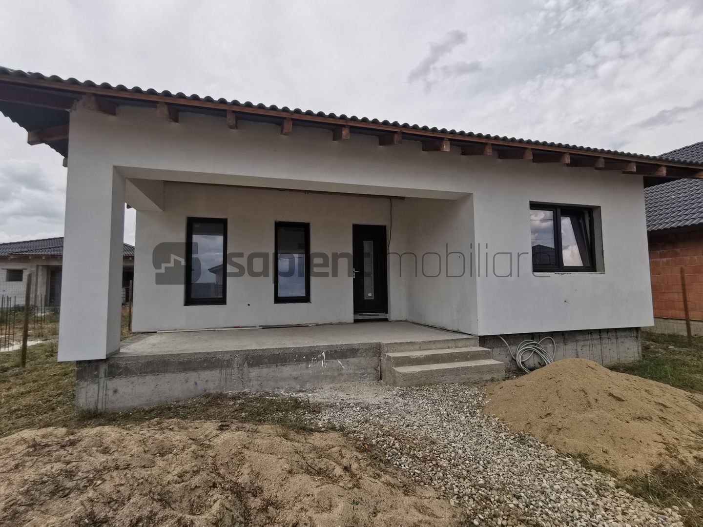 De vânzare casă cu 4 camere, la nivel semifinisat, Cihei - Poză 10