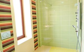 Casa spatioasa. Pretabil si pt. clinica, invatamant, camin varstnici. - Poză 31