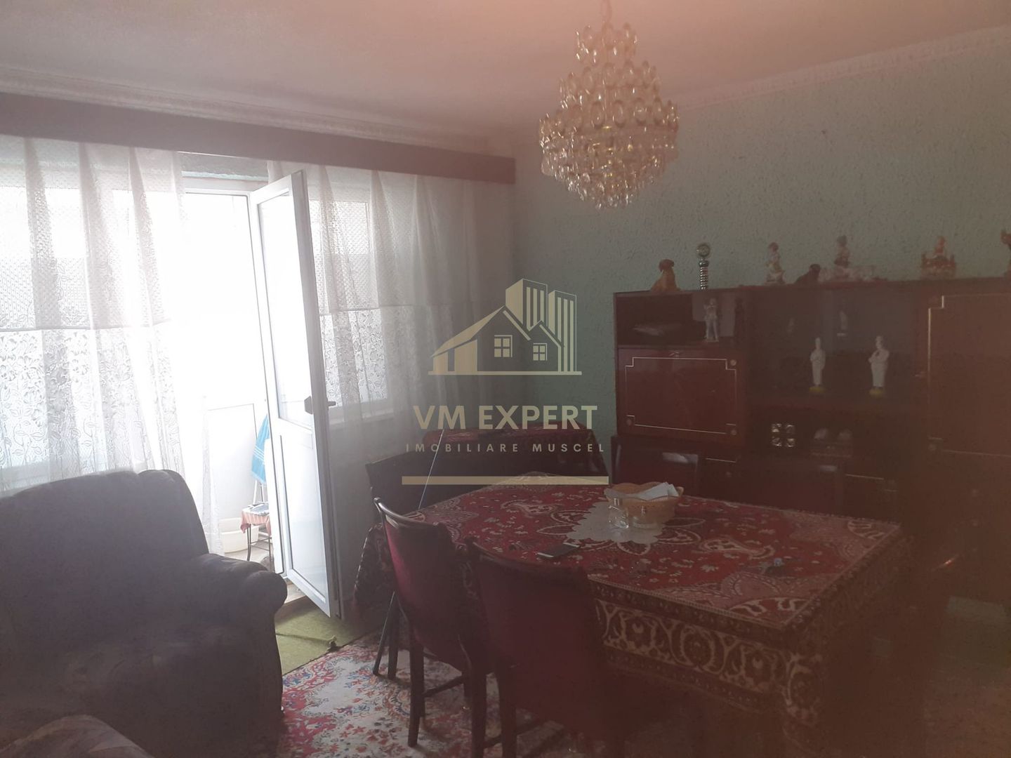 APARTAMENT 3 CAMERE, ETAJ 3, ZONA VISOI CAMPULUNG - Poză 5